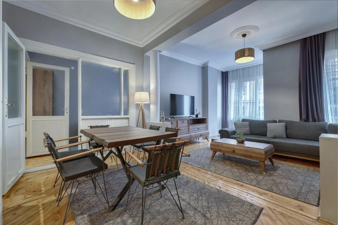 Marvelous 4 Bedroom Apartment / Perfect Location Istanbul