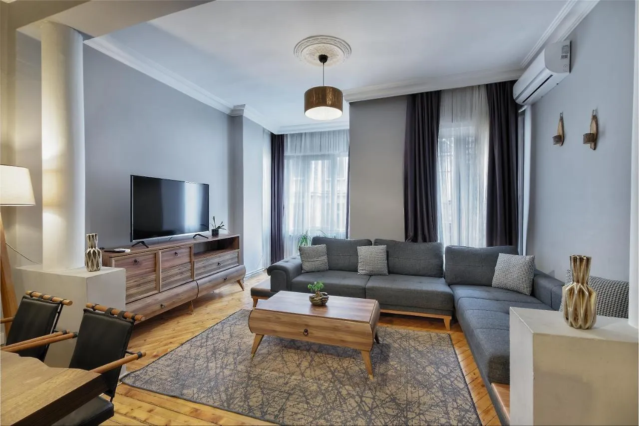 Marvelous 4 Bedroom Apartment / Perfect Location Istanbul