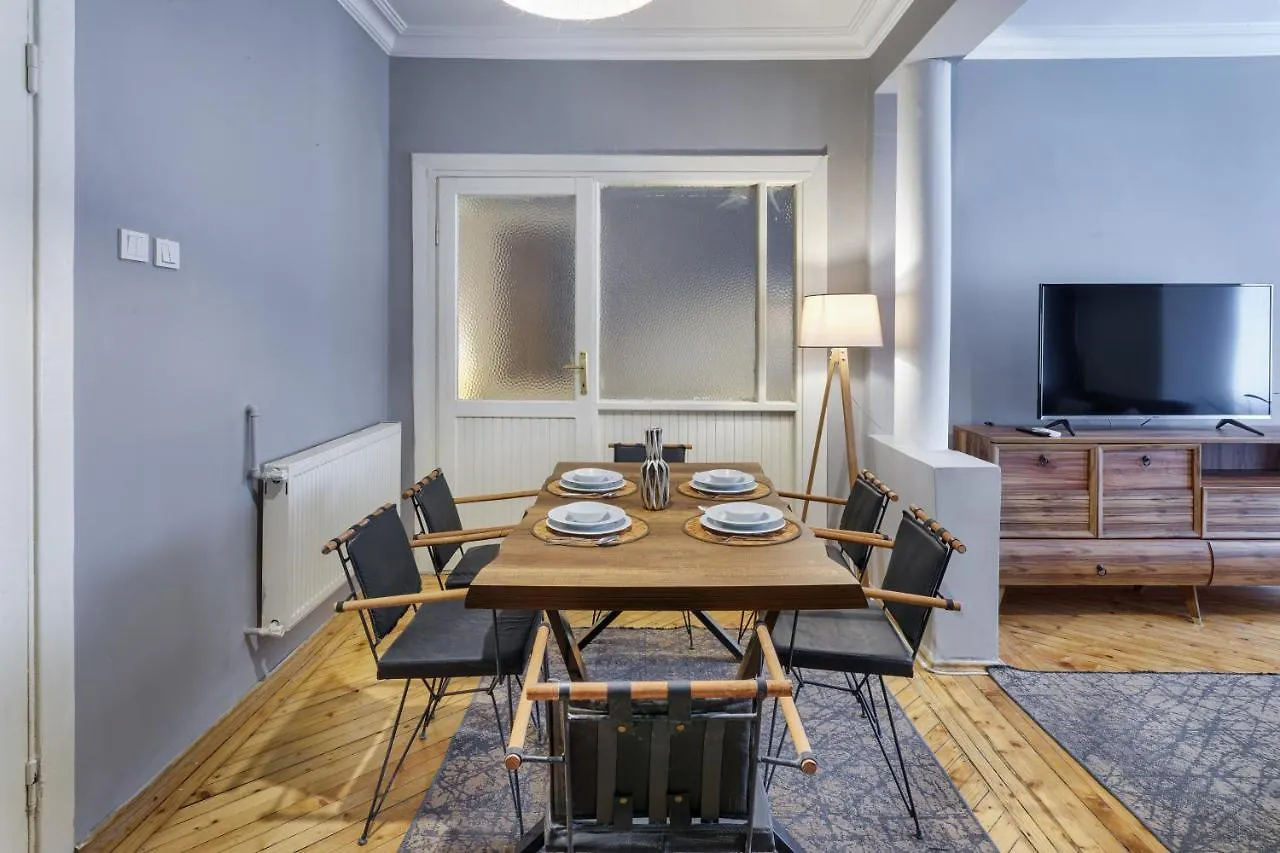 Marvelous 4 Bedroom Apartment / Perfect Location Istanbul