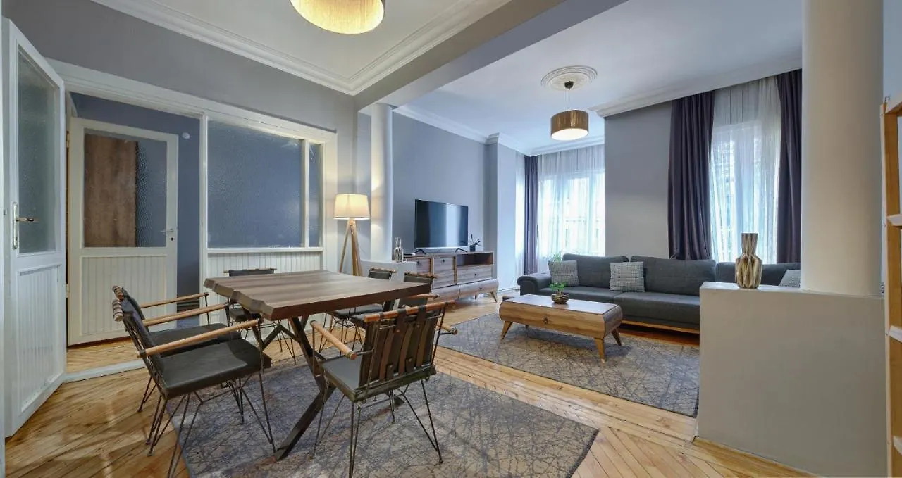 Marvelous 4 Bedroom Apartment / Perfect Location Istanbul