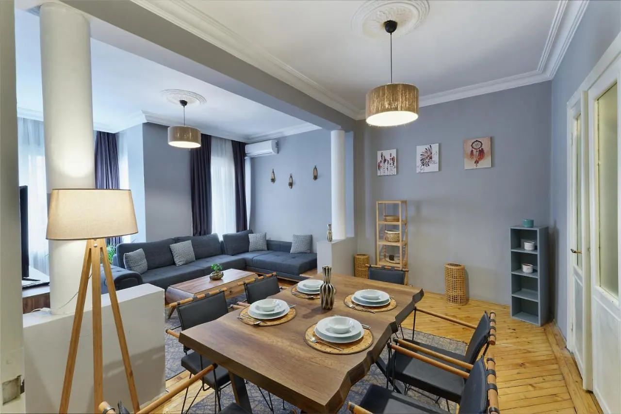 Marvelous 4 Bedroom Apartment / Perfect Location Istanbul