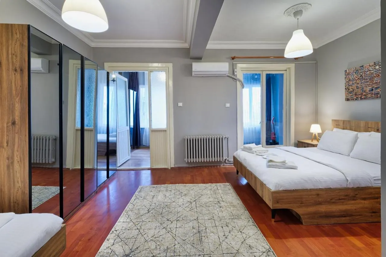 Marvelous 4 Bedroom Apartment / Perfect Location Istanbul